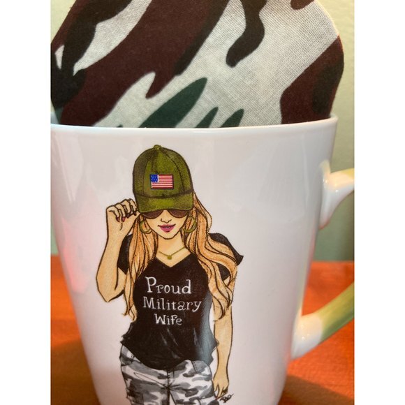 Proud Military Wife 18 oz Mug Camouflage Bandana and Drink Coaster GIFT SET - Picture 9 of 13